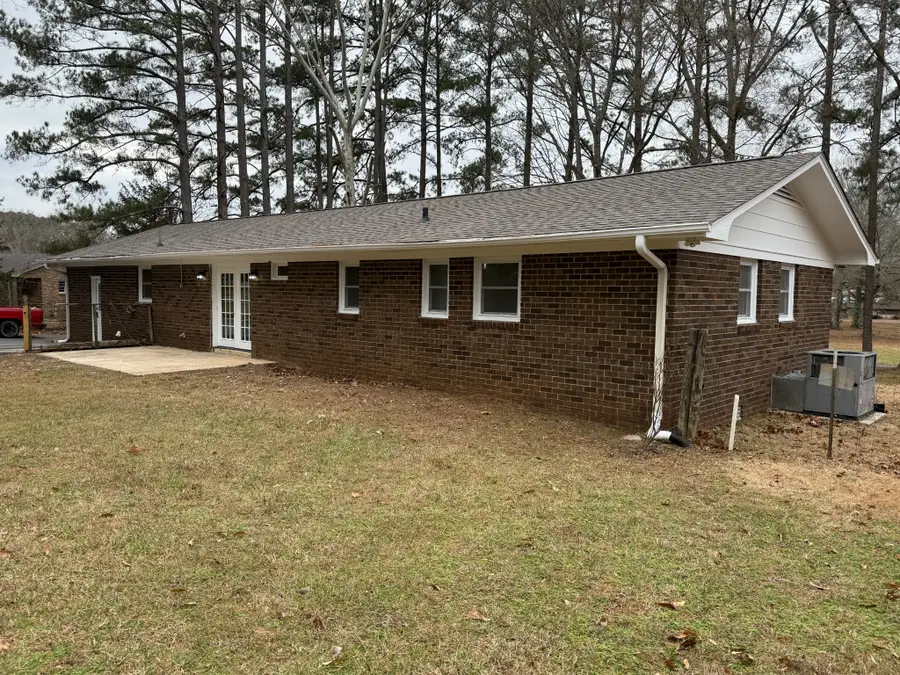 204 Orchard Ln, Winchester, TN 37398 - Image #2