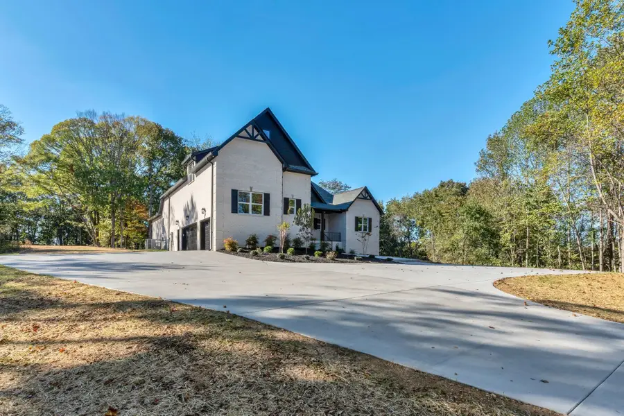 1000 Hogans Branch Rd, Hendersonville, TN 37075 - Image #3