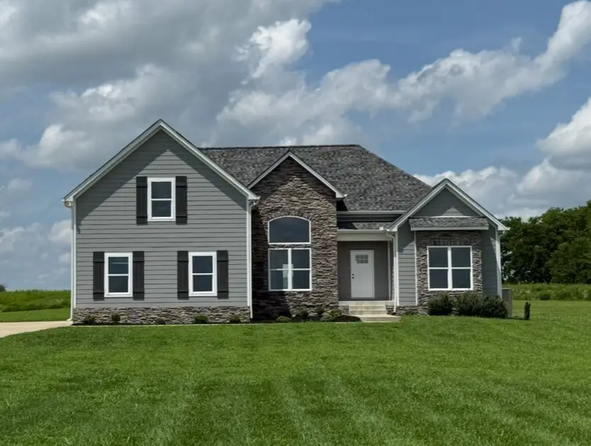 541 Clearview Rd, Cottontown, TN 37048 - Image #1