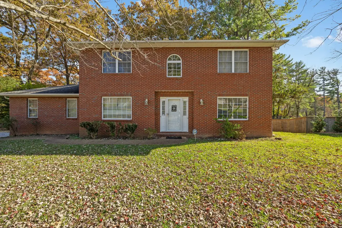 1105 Walton Ln, Cookeville, TN 38501 - Image #1