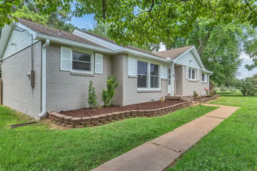 104 Belaire Dr, Smyrna, TN 37167 - Image #2