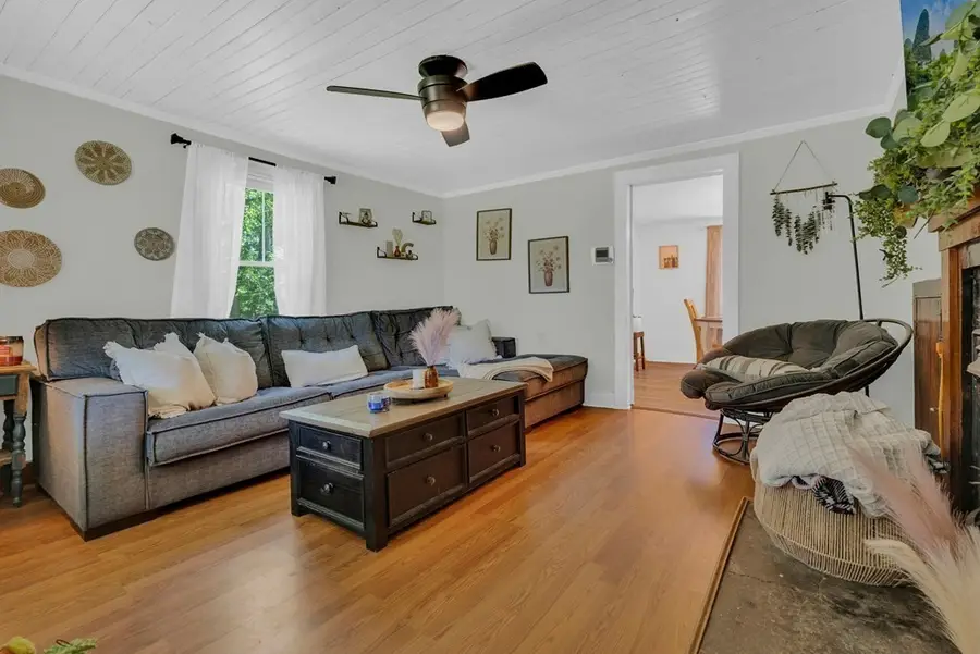 13593 Old Kentucky Rd, Walling, TN 38587 - Image #3