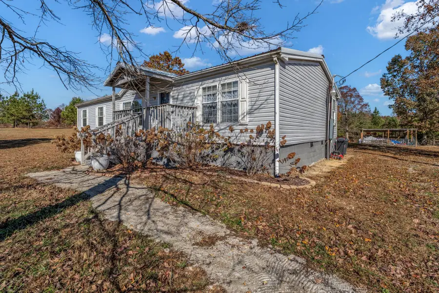 130 Sage Ln, Waynesboro, TN 38485 - Image #2