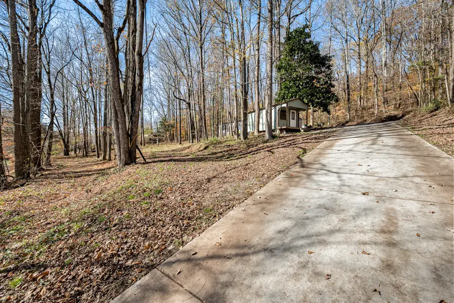 291 Joe Hart Rd, Shelbyville, TN 37160 - Image #2