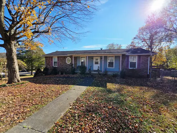 135 Gatone Dr, Hendersonville, TN 37075