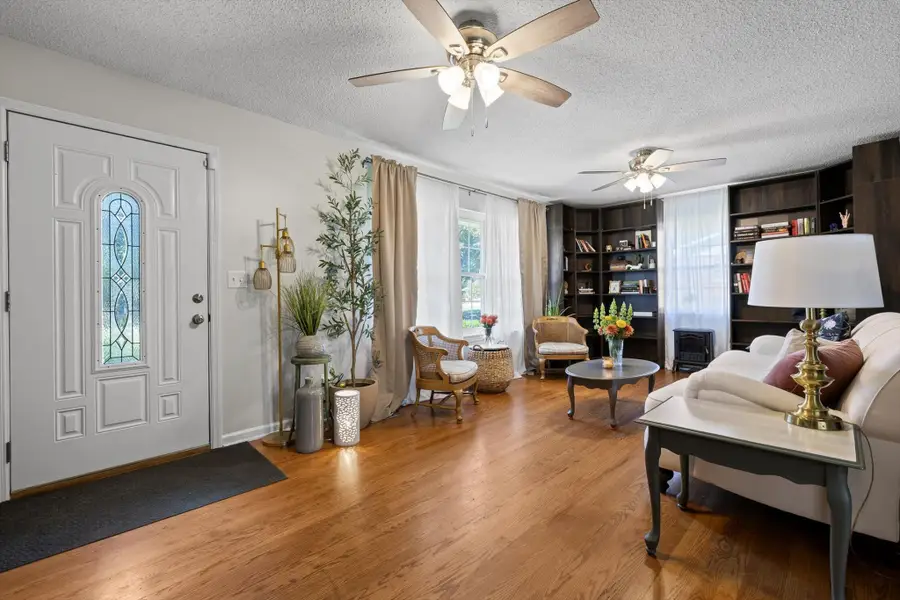 7304 Frances Drive, Chattanooga, TN 37421 - Image #2