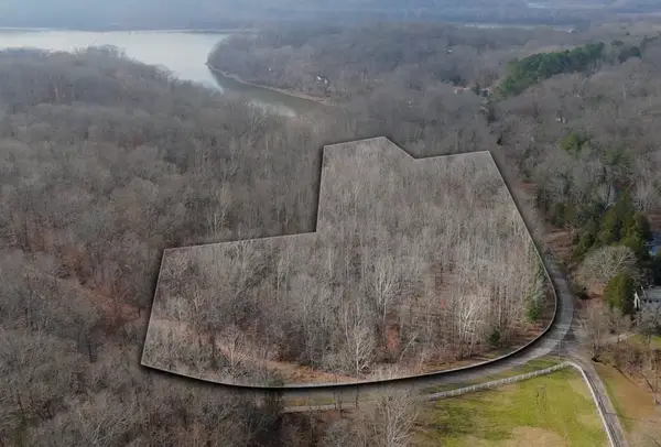 0 Tobaccoport Rd, Bumpus Mills, TN 37028