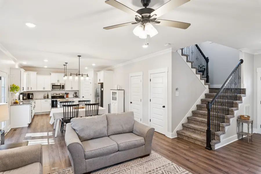 3071 Timberdale Dr, Clarksville, TN 37042 - Image #3