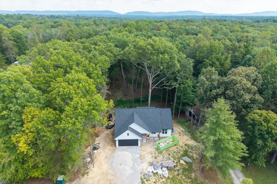 235 Estates Lake Dr, Crossville, TN 38571 - Image #2