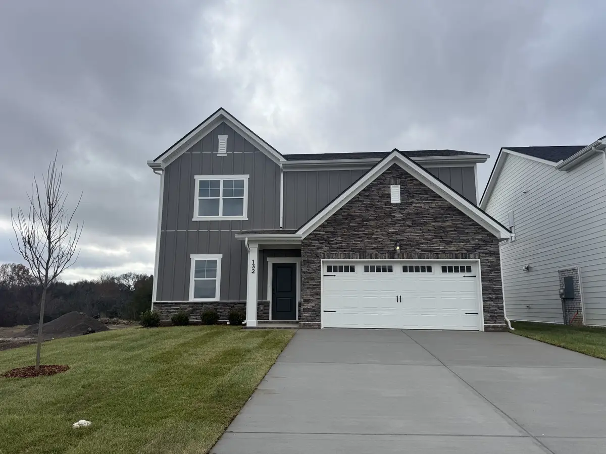 132 Dahlia Dr, La Vergne, TN 37086 - Image #1