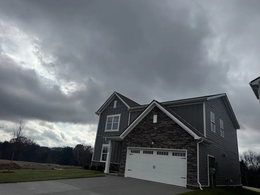132 Dahlia Dr, La Vergne, TN 37086 - Image #2
