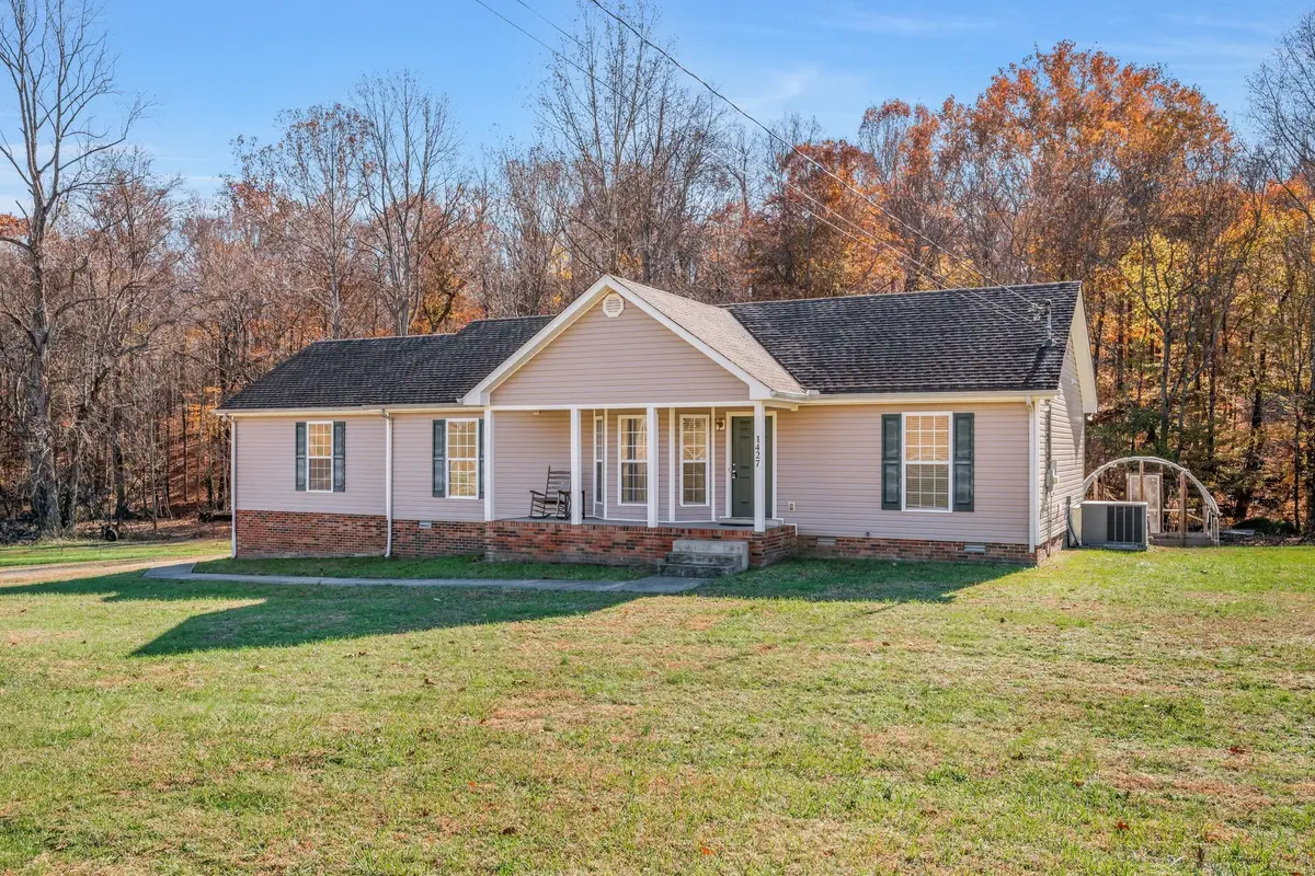 1427 Saint Paul Rd, Charlotte, TN 37036 - Image #1