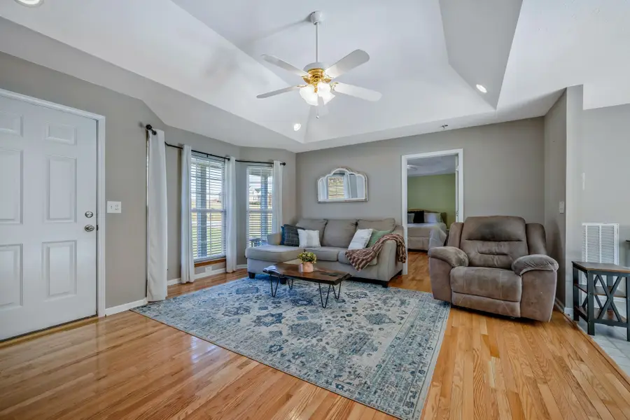 1427 Saint Paul Rd, Charlotte, TN 37036 - Image #2