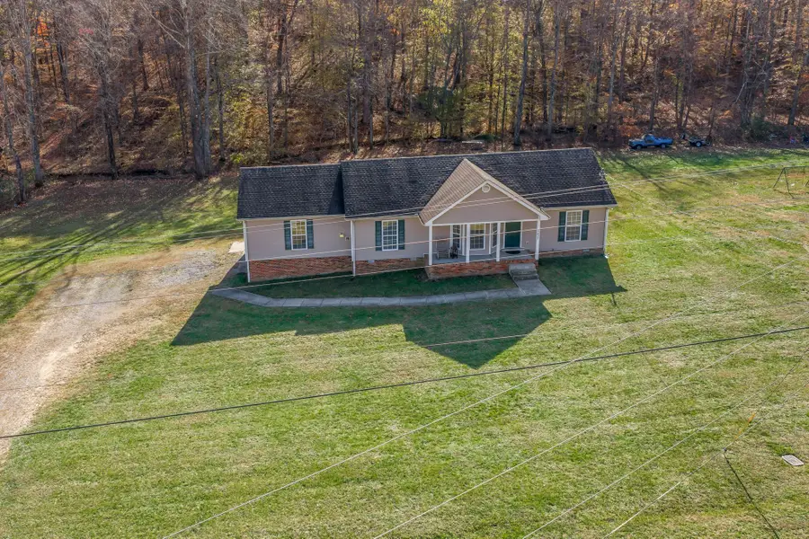 1427 Saint Paul Rd, Charlotte, TN 37036 - Image #3