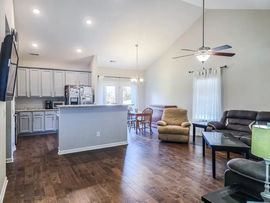 408 Barbaro Ct, Burns, TN 37029 - Image #3