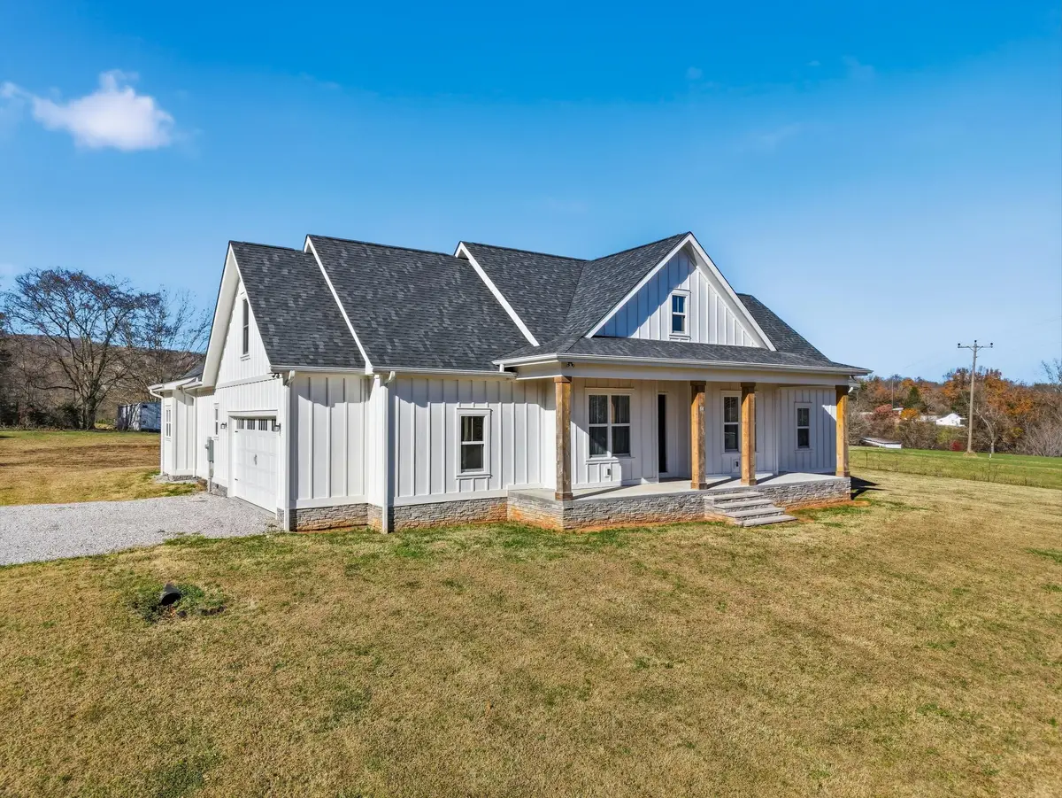 84 Tonys Ln, McMinnville, TN 37110 - Image #1