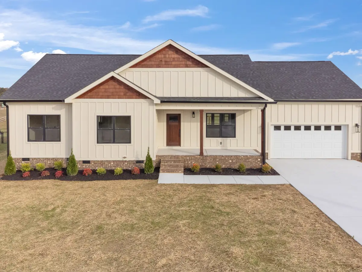 88 Castle St, McMinnville, TN 37110 - Image #1