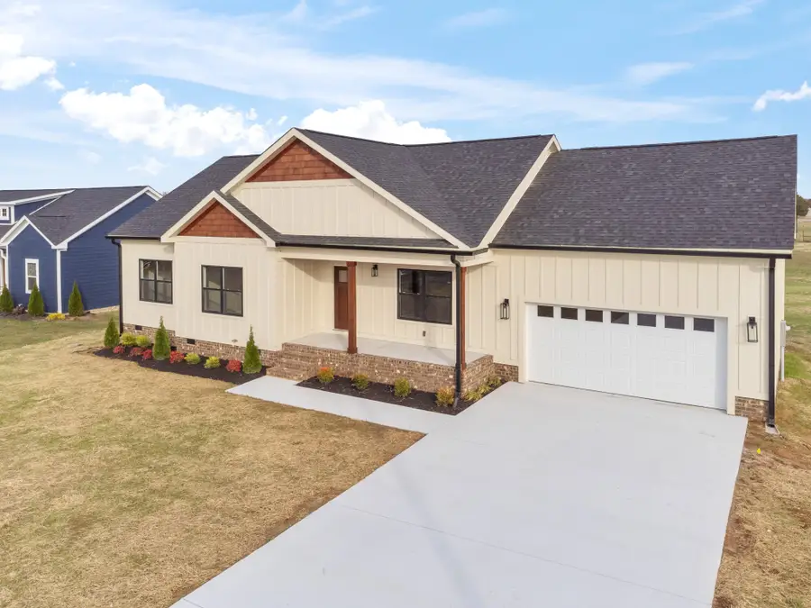 88 Castle St, McMinnville, TN 37110 - Image #2