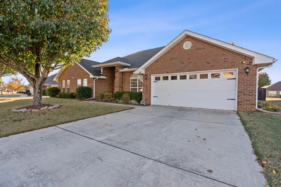509 Summer Cove Cir Nw, Madison, AL 35757 - Image #2