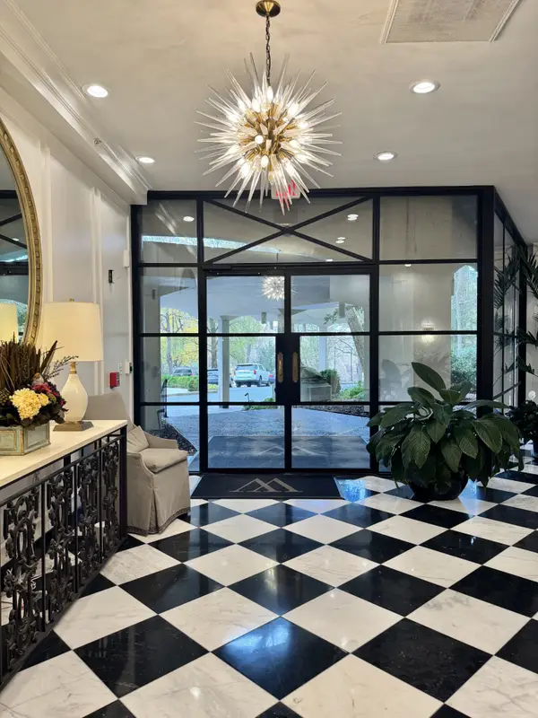 4215 Harding Pike #210, Nashville, TN 37205