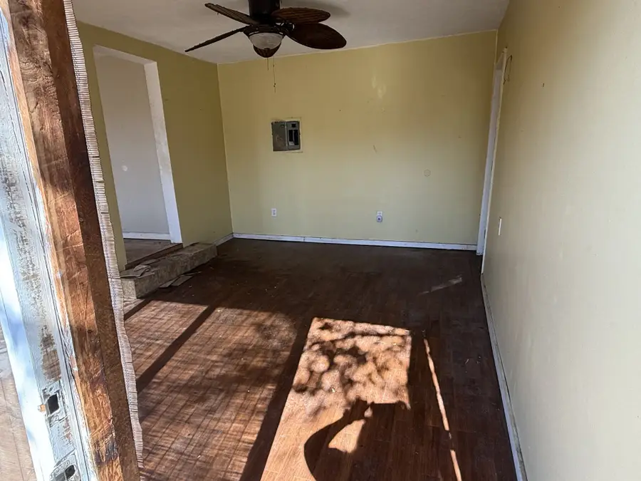 1025 Smith Ave, Hohenwald, TN 38462 - Image #3