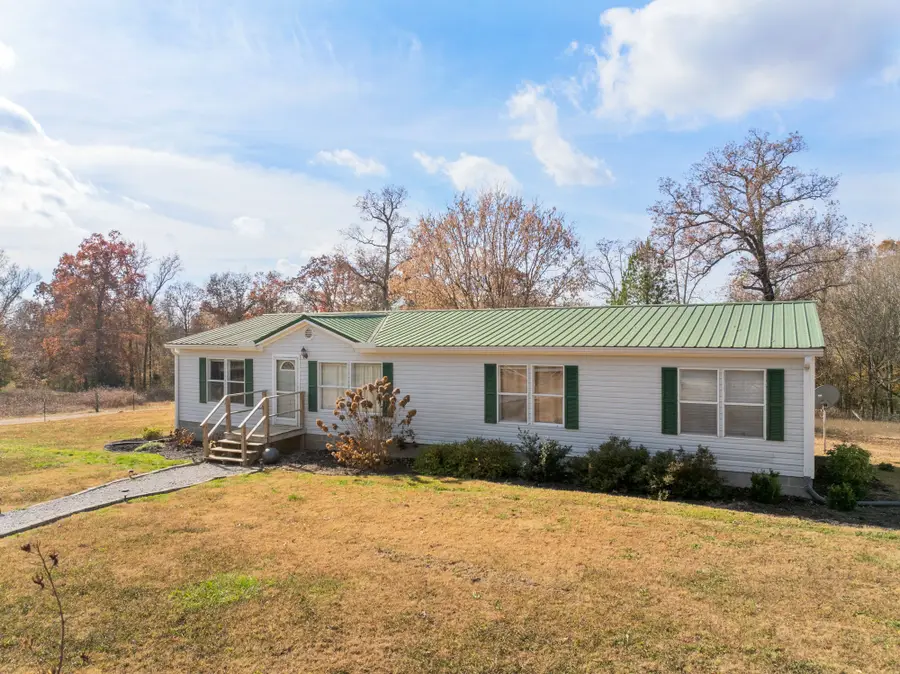 875 Lindsey Rd, Parsons, TN 38363 - Image #2
