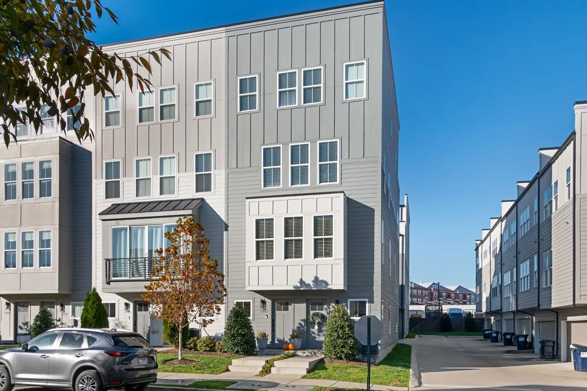 2000 Edison Park Ln, Nashville, TN 37209 - Image #1