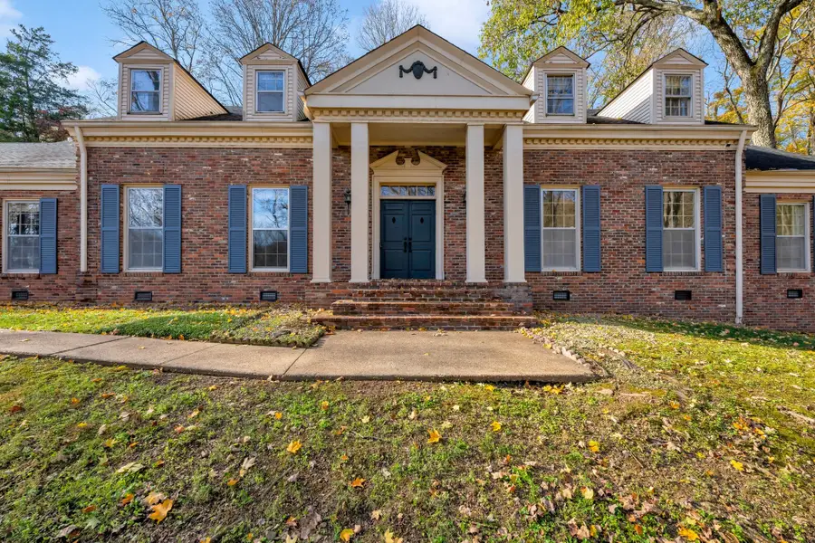 4353 Chickering Ln, Nashville, TN 37215 - Image #3