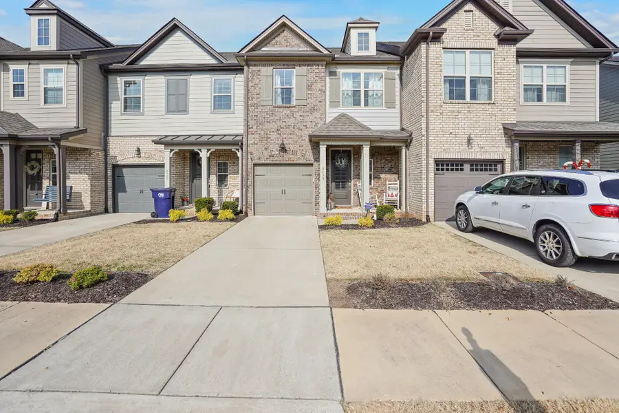 3133 Sassafras Ln, Thompsons Station, TN 37179 - Image #2