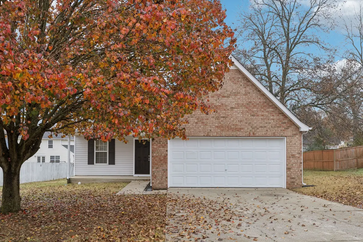 1619 Jo Ann Dr, La Vergne, TN 37086 - Image #1