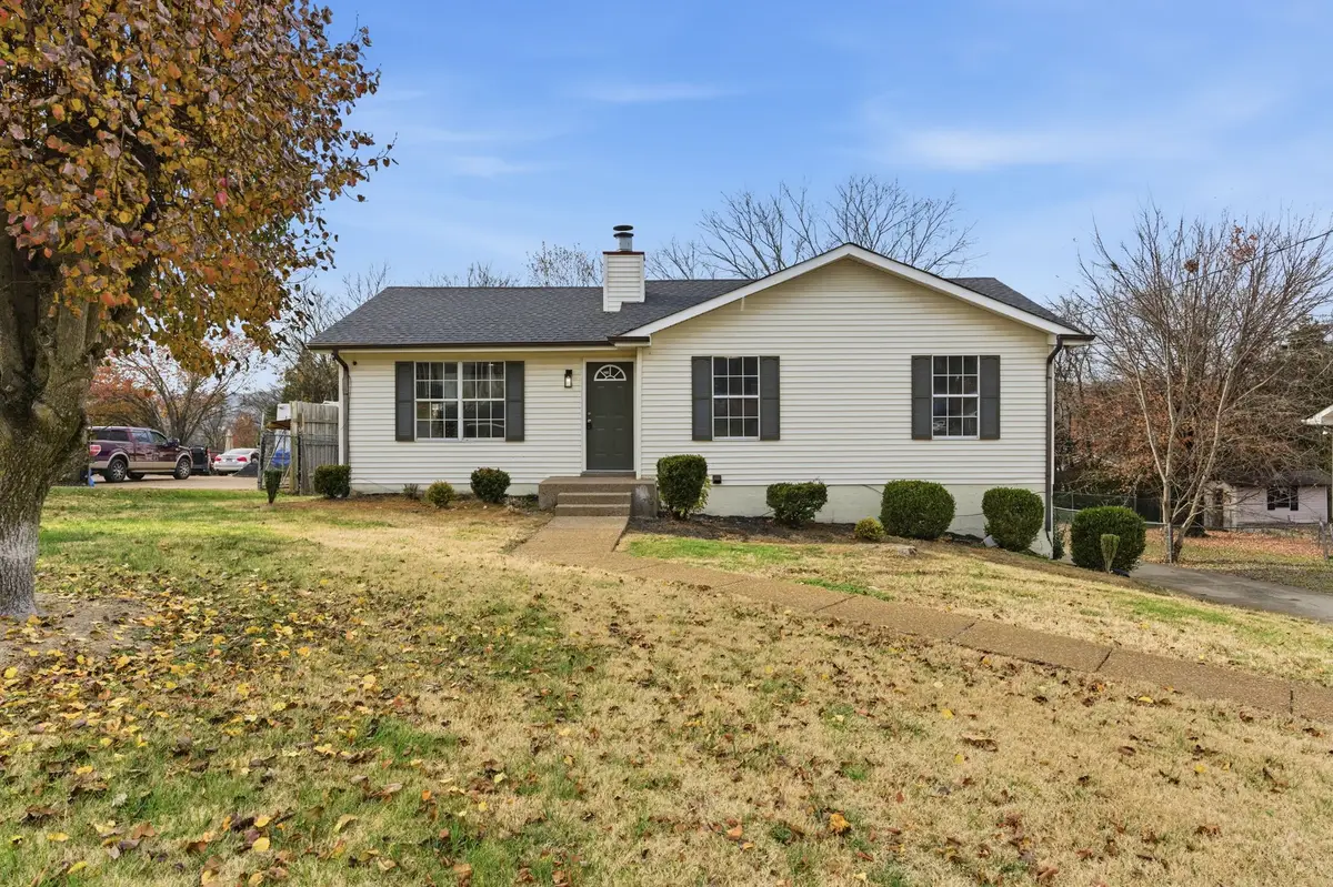 1264 Tuckahoe Dr, Nashville, TN 37207 - Image #1
