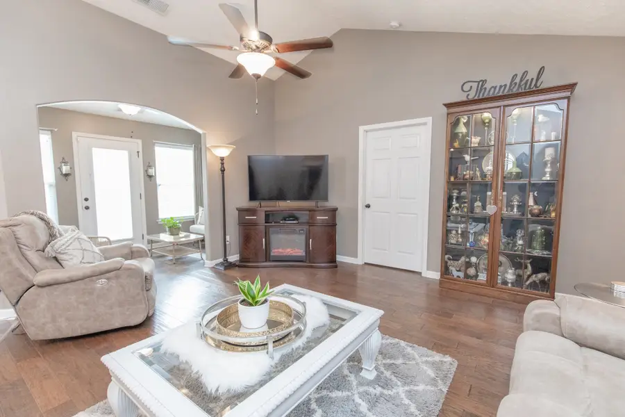 395 Devon Chase Hl #6001, Gallatin, TN 37066 - Image #3