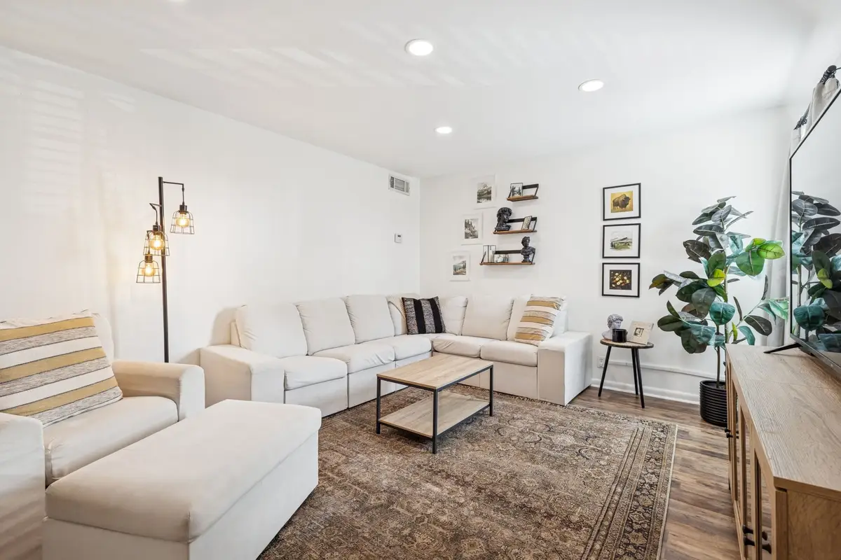 110 Bellevue Rd #12, Nashville, TN 37221 - Image #1