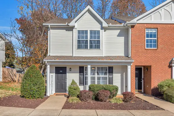 308 Arapaho Dr, Murfreesboro, TN 37128