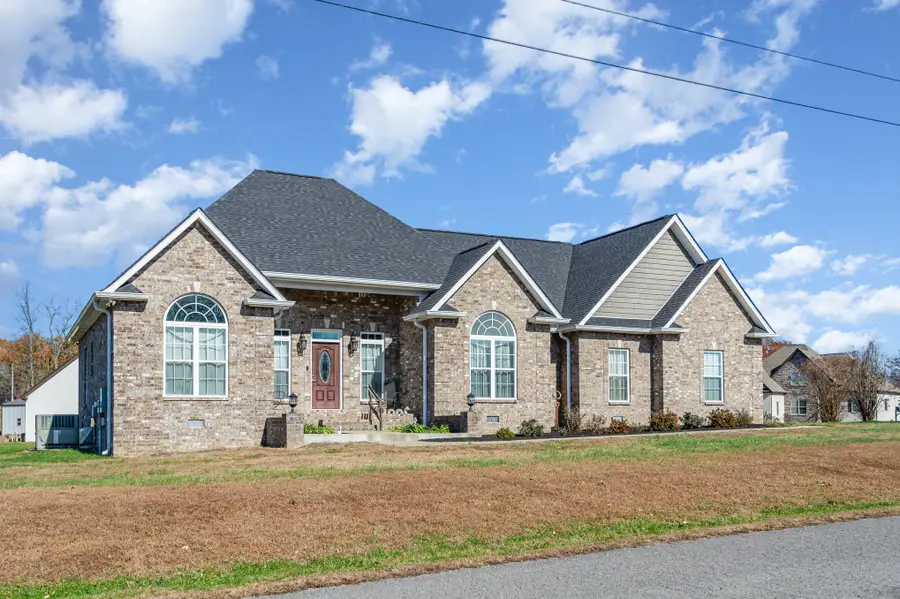 101 Emerald Valley Ct, Castalian Springs, TN 37031 - Image #2