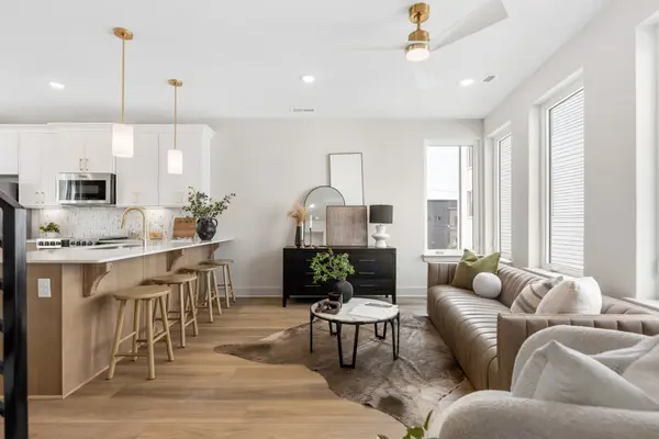 305 Normans Ct, Nashville, TN 37216