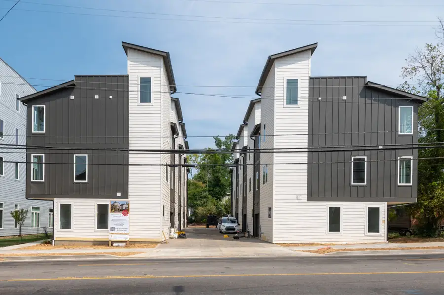 305 Normans Ct, Nashville, TN 37216 - Image #2