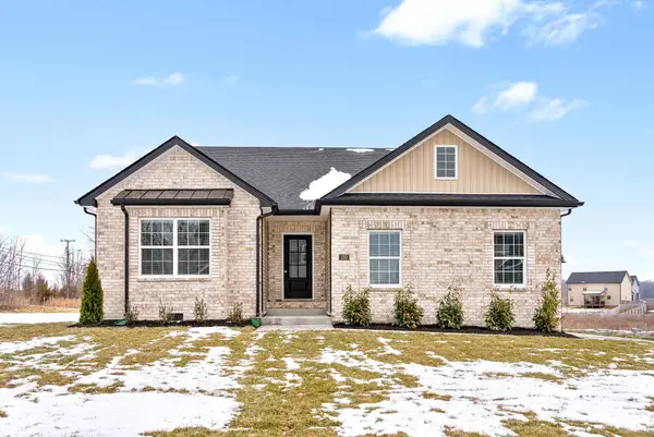 1243 Iris Glen Dr, Clarksville, TN 37042