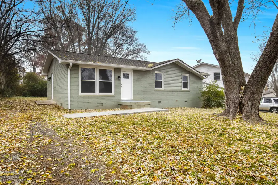 703 Hayes St, Springfield, TN 37172 - Image #2