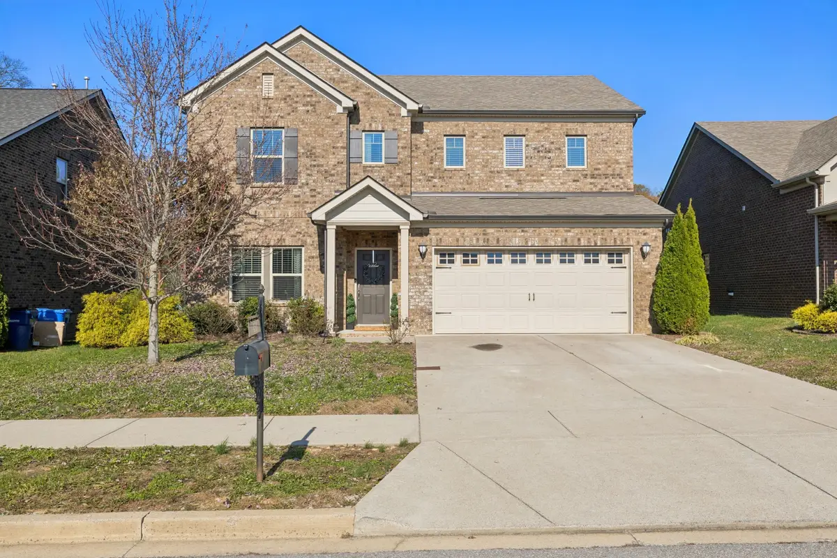 431 Fall Creek Cir, Goodlettsville, TN 37072 - Image #1