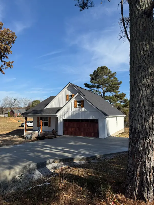 1300 Carter Blake Road, Tullahoma, TN 37388