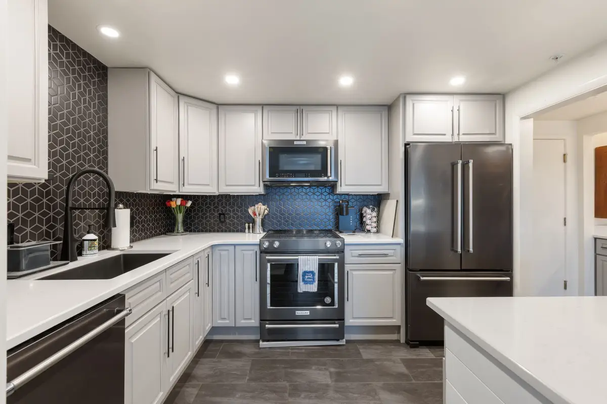 6666 Brookmont Ter #1102, Nashville, TN 37205 - Image #1