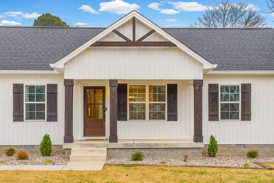 205 Maple St, Adams, TN 37010 - Image #3