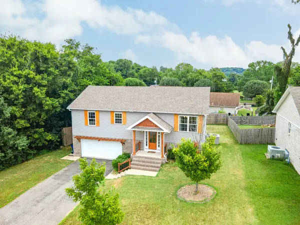 1809 Susan Rd, Columbia, TN 38401