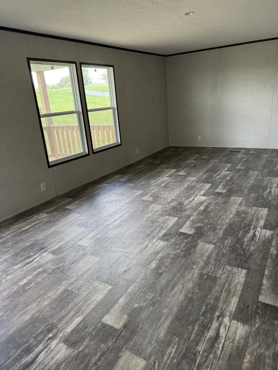 9458 Sunrise Road, Red Boiling Springs, TN 37150 - Image #3