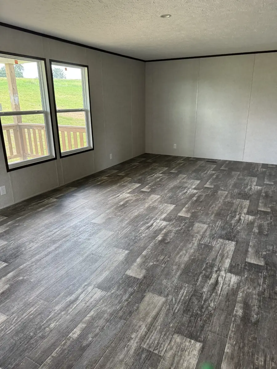 9494 Sunrise Road, Red Boiling Springs, TN 37150 - Image #3