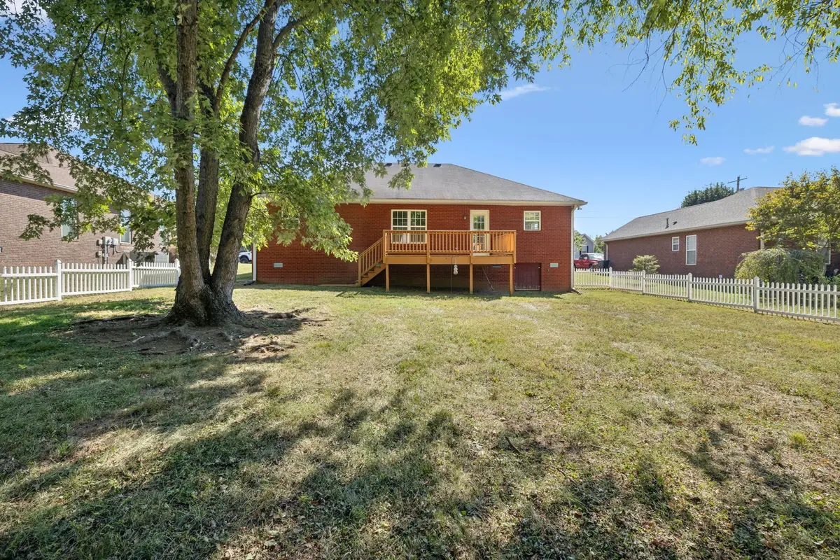 149 Putter Point Dr, Gallatin, TN 37066 - Image #1