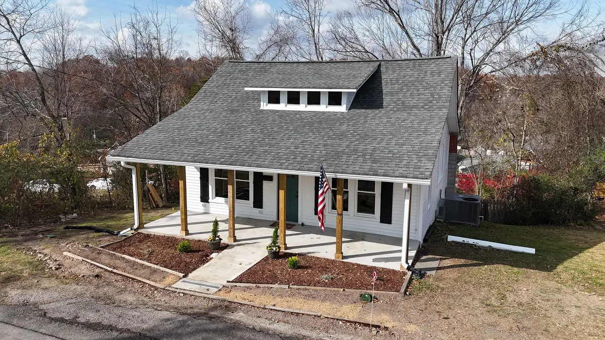 440 Center Ave, Dickson, TN 37055 - Image #1