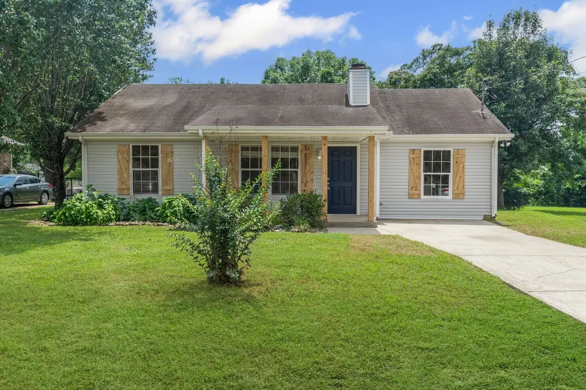 603 Hollandale Dr, La Vergne, TN 37086 - Image #1