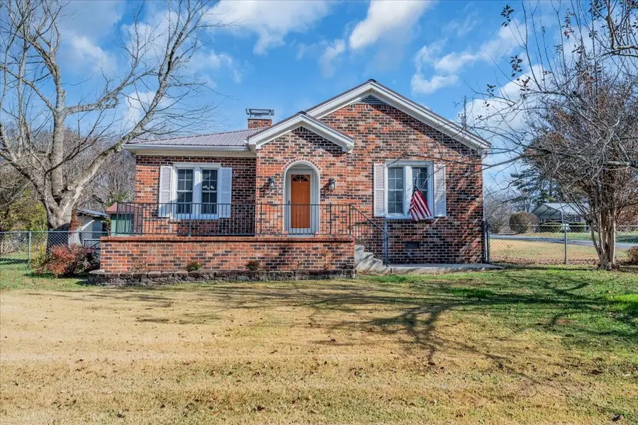 963 Emerson St, Manchester, TN 37355 - Image #2